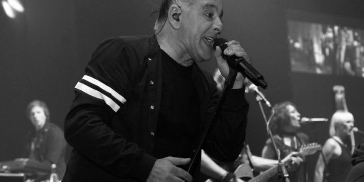 Preminuo pjevač Parnog  Valjka Aki Rahimovski