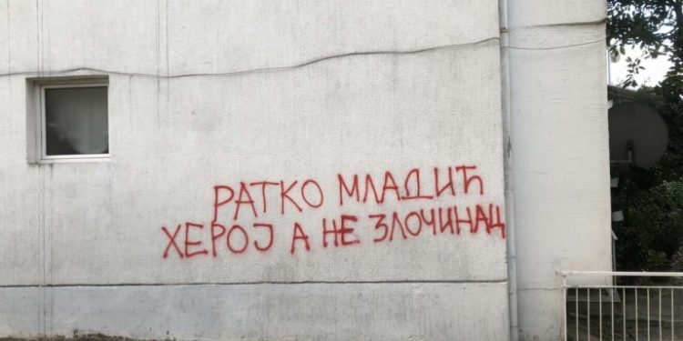 Predsjednik opštine Pljevlja odbija da ukloni grafite kojima se veliča zločinac Mladić, Bošnjačka stranka mu uskratila podršku