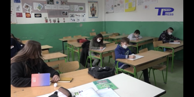 (VIDEO) Tutin: Počelo drugo polugodište