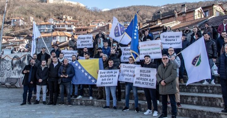 U Prizrenu održan marš podrške BiH: Sve dok je Bošnjaka, bit će i Bosne