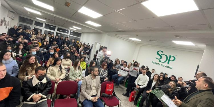 Ljajić na Izbornoj skupštini Foruma mladih SDP u Tutinu: Ovaj grad zaslužuje bolje, uključite se u politiku