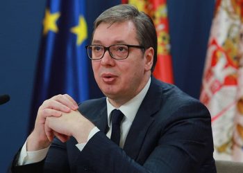 Vučić: Još jedna pomoć za mlade u drugoj polovini godine, ako ne izgubimo izbore