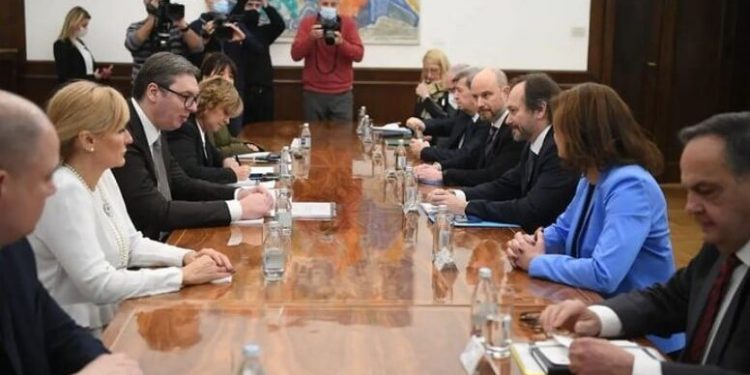 Europarlamentarci nakon sastanka sa Vučićem i Brnabićkom: Izbori da budu slobodni, transparentni i fer