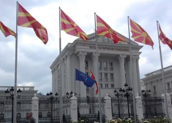 Prvi put u historiji: Pola vlade u Skoplju Makedonci, pola Albanci