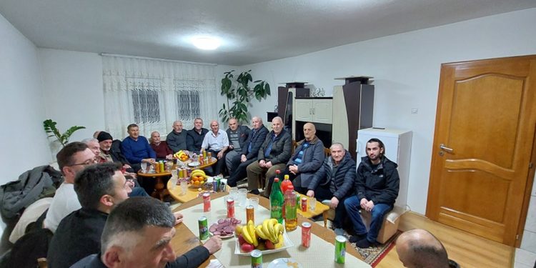 Džematilje Sultan Fatih džamije ispratile Ahmeta Bronju na umru