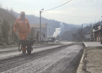 Počelo “presvlačenje” asfalta od Ribarića do tunela prema Novom Pazaru