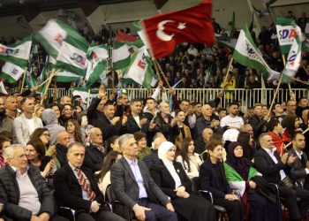 Održan završni predizborni skup SDA Sandžaka u Novom Pazaru