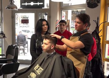 Ermin čiji su roditelji iz Tutina, uspješan frizer u Skoplju