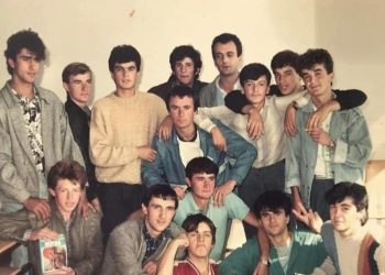 Uspomene: Tutinski srednjoškolci 1968. godište