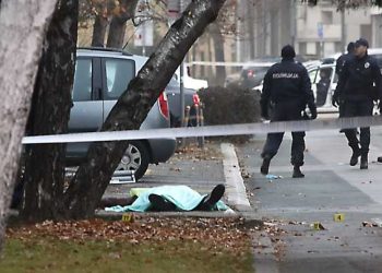 Poznati beogradski kriminalac ubijen snajperom pred suprugom