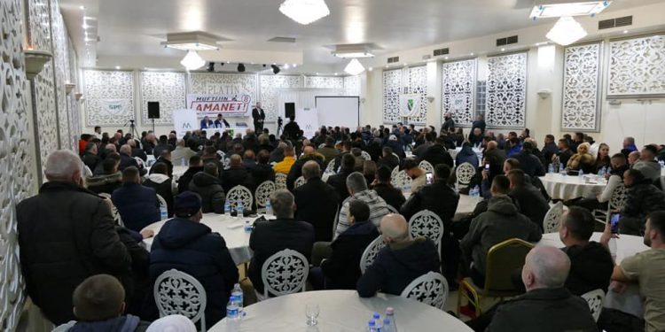 (FOTO) Zukorlić u Berlinu: Protivnike nećemo ponižavati, već ćemo im pružiti ruku