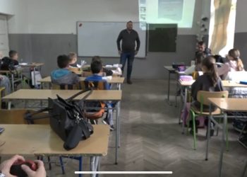 (VIDEO) Komunalni inspektori uče osnovce o zaštiti životne sredine