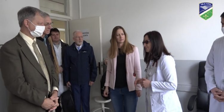 (VIDEO) Tim ljekara iz Amerike posjetio tutinski Dom zdravlja