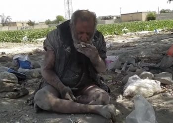 (VIDEO) Iranac Amu Hadži nije se okupao 65 godina