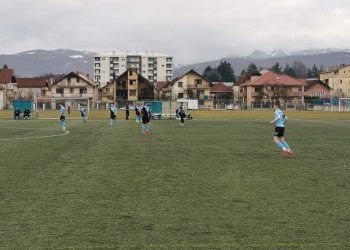 Pobjeda sa desetoricom igrača