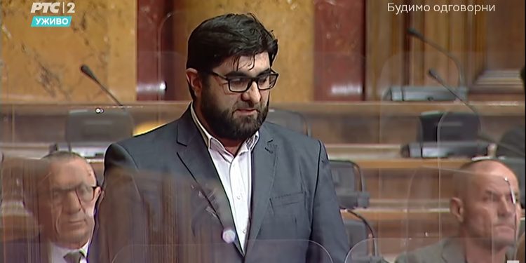 Jahja Fehratović lakše povrijeđen u saobraćajnoj nesreći na auto-putu