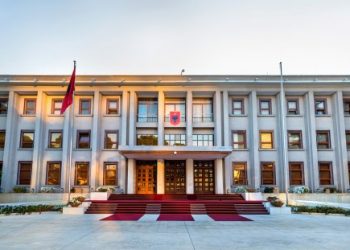 Albanski parlament odbacio rezoluciju o Srebrenici
