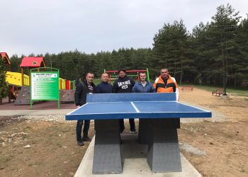 Stonoteniseri postavili betonski sto za taj sport u Eko parku Cikiljevac