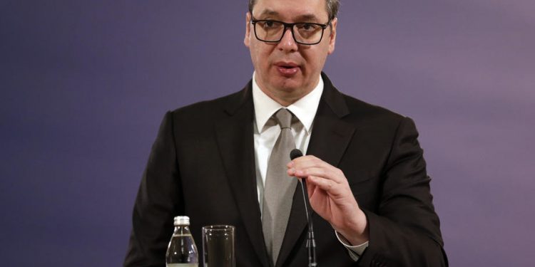 Vučić: Predložiću da se uvede obavezni vojni rok od 3 mjeseca