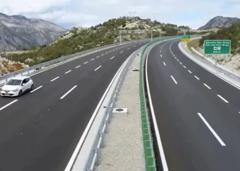 Petnaestogodišnjak iz Crne Gore vozio 200 kilometara na sat
