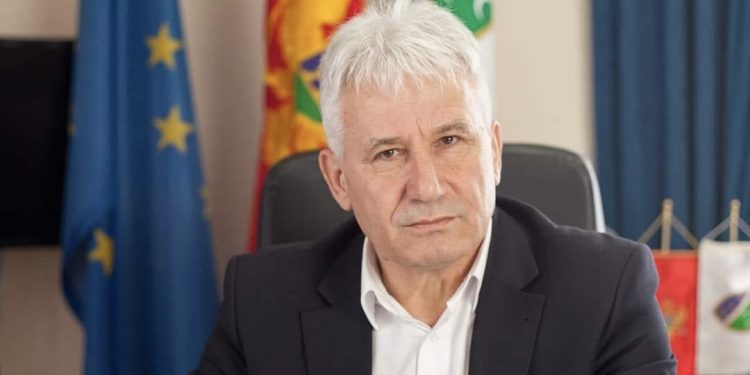 Predsjednik opštine Rožaje izvinuo se Nikšićanima zbog napada na fudbalskoj utakmici