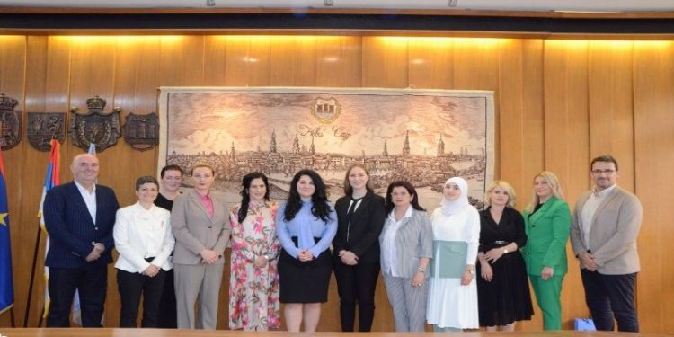 Predsjednice lokalnih parlamenata Tutina i Novog Pazara posjetile Skupštinu grada Novog Sada