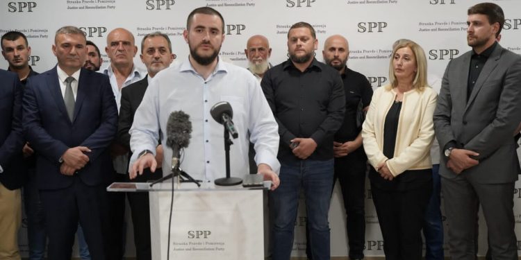 Izabrano Povjereništvo SPP za Novi Pazar na čelu sa prof. dr. Enverom Međedovićem