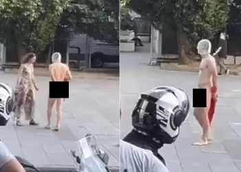 (VIDEO) Performans na trgu u Sarajevu uznemirio prolaznike, nag muškarac izašao na ulicu