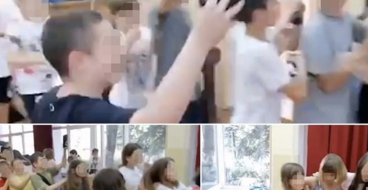 Na školskoj priredbi četvrtaci u Novom Sadu đuskali uz pjesme o ratnim zločinima i živim lomačama