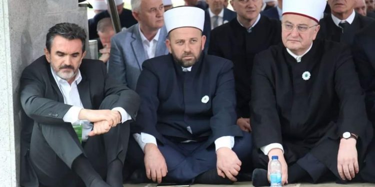 Fejzić: Sve dok u Beogradu ne bude spomenik žrtvama genocida neće biti pomirenja na Balkanu