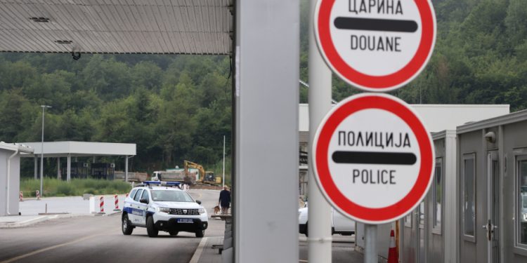 Na granici uhapšen Novopazarac koji je izbo crnogorske policajce u diskoteci u Sutomoru