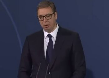 Vučić čestitao Đukanoviću Dan državnosti Crne Gore