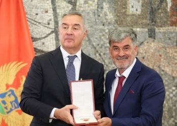 Đukanović odlikovao istaknute ličnosti, među njima i humanistu Hajriza Brčvaka