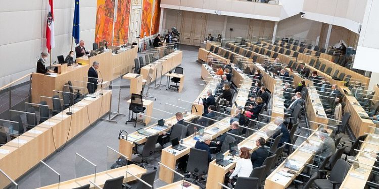 Austrijski parlament jednoglasno usvojio Rezoluciju o genocidu u Srebrenici