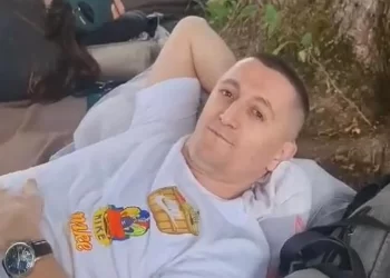 Pobjednik takmičenja u ležanju lomio po redakciji Dan-a zbog naslova “Najveći džabalebaroš”