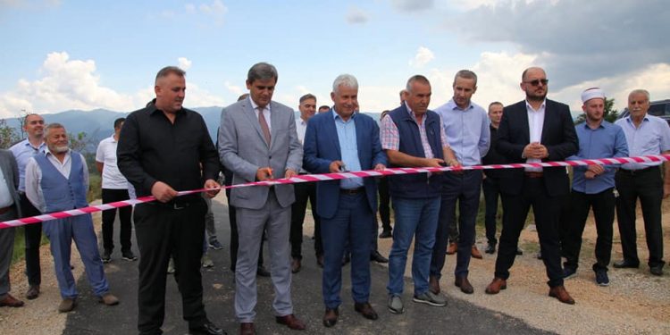 Svečano otvoren put Malindubrava-Vuča