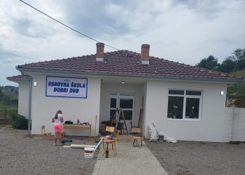 Mještani Dobrog Duba o svom trošku renovirali školu