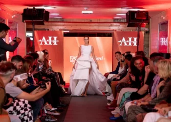 Modna kreatorka Amina Hačković Hasanbegović, rođena u Tutinu, oduševila na Fashion Weekendu Jahorina