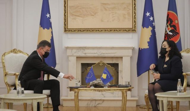 Lajčak i Eskobar u Prištini: “Kosovo uvjerava da ne želi eskalaciju”