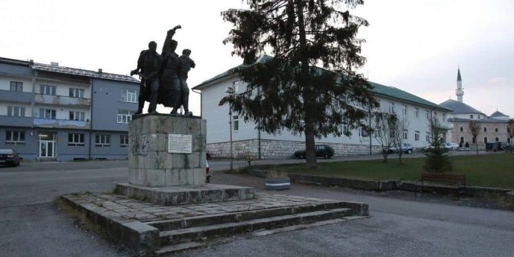 Počela Likovna kolonija “Sjenica 2022“