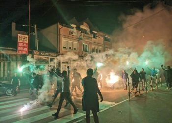 (FOTO) Navijači sinoć priredili sjajan doček fudbalerima Novog Pazara nakon pobjede