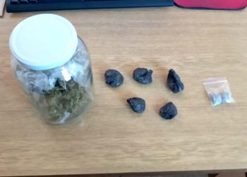 Policija uhapsila migranta i mladića iz Tutina, pronađeno 114 grama trave