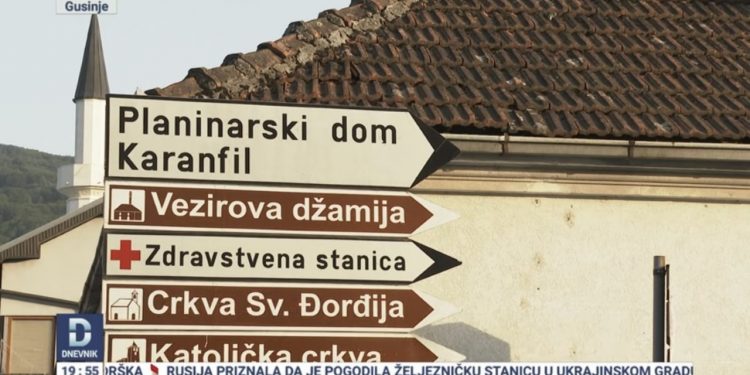 (VIDEO) Ljepota suživota različitih religija: Ulica vjera u Gusinju