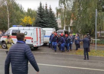 (VIDEO) Trinaest ubijenih u pucnjavi u ruskoj školi: Napadač nosio nacističke simbole i “fantomku”