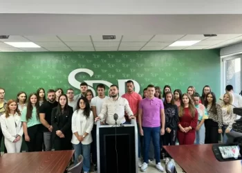 Predstavljeni kandidati Foruma mladih SDP na listi te partije za izbore za BNV