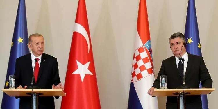 Erdogan: Ukoliko mene pitate Dejtonski sporazum je izvor problema, a Alija ga je morao potpisati