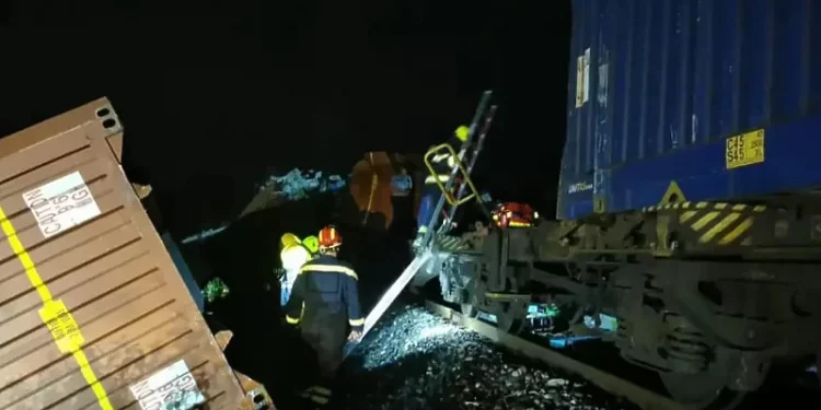 Stravična nesreća u Hrvatskoj: Sudarili se teretni i putnički voz, ima poginulih