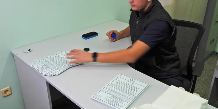 Započeli nelegalni ruski referendumi na okupiranoj ukrajinskoj teritoriji