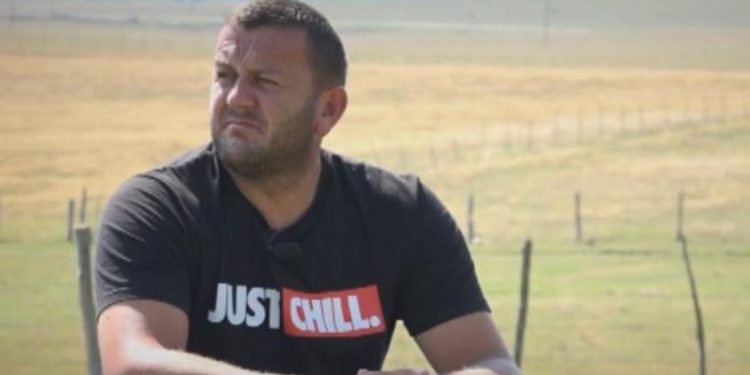 (VIDEO) Pešterski stočari bacaju vunu jer ne mogu da je prodaju