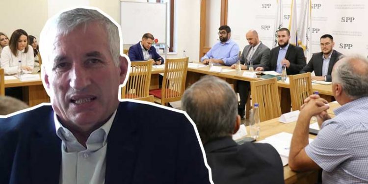 SPP isključila iz članstva Nusreta Nuhovića, doskorašnjeg načelnika Opštinske uprave u Sjenici